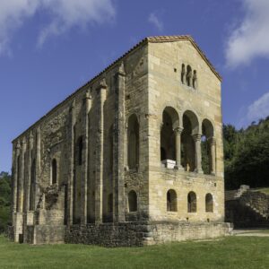 Iglesia prerromanica de Santa Maria del Naranco, en Oviedo